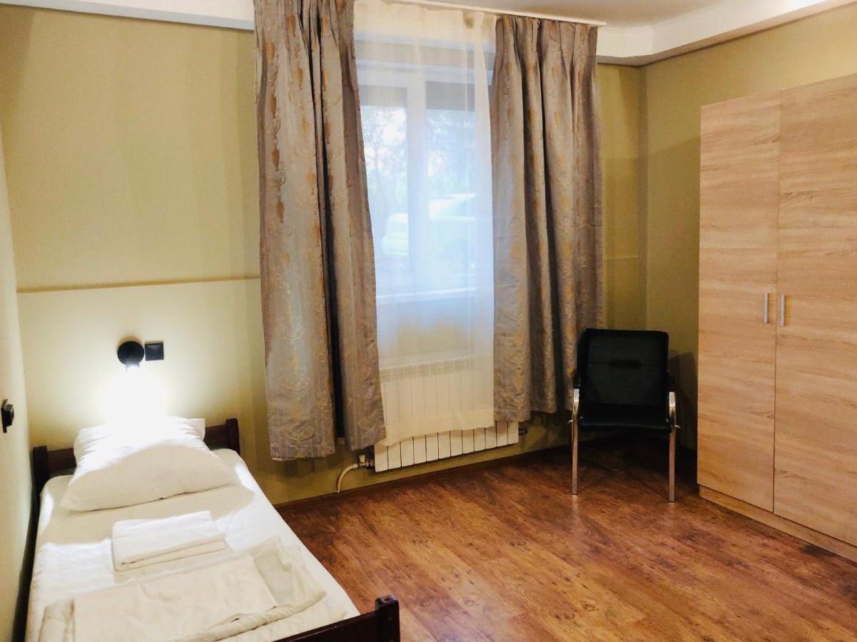 Pallet Hostel Kiev Buitenkant foto