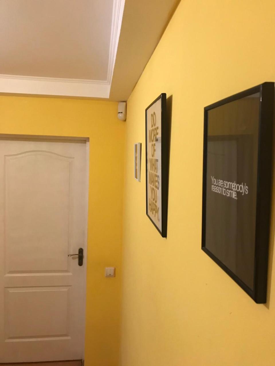 Pallet Hostel Kiev Buitenkant foto
