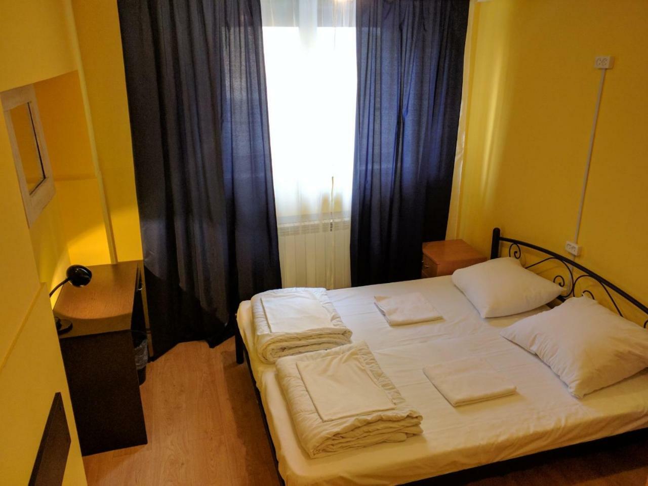 Pallet Hostel Kiev Buitenkant foto